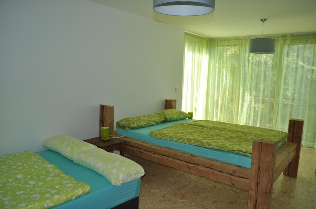 Punkrock Harbour Pension Baehr 카를스루에 외부 사진